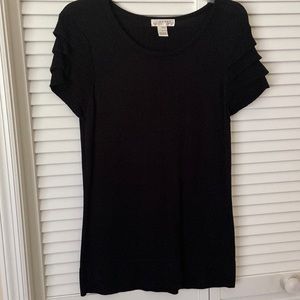 Kenar Knit top with cap sleeve!